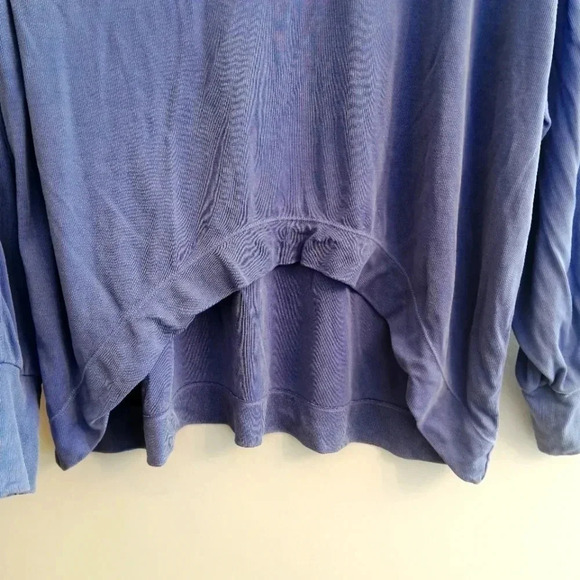 FP Free People Movement Ribbed Cowl Neck Long Sleeve Ruched Arm Periwinkle XS - Picture 7 of 16